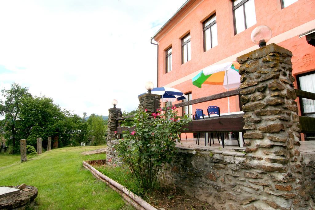 Penzion Muflon Bela nad Radbuzou Exteriör bild